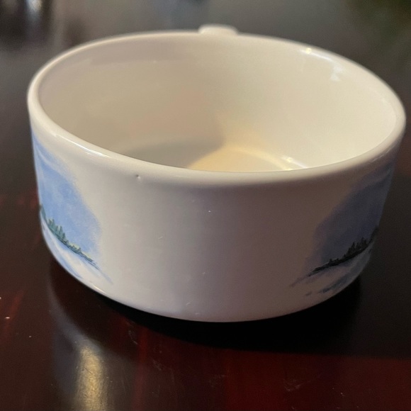 Campbell’s Soup Handled Soup Bowl Skiers - Picture 4 of 10